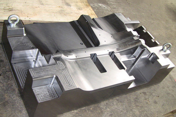 MOLDING